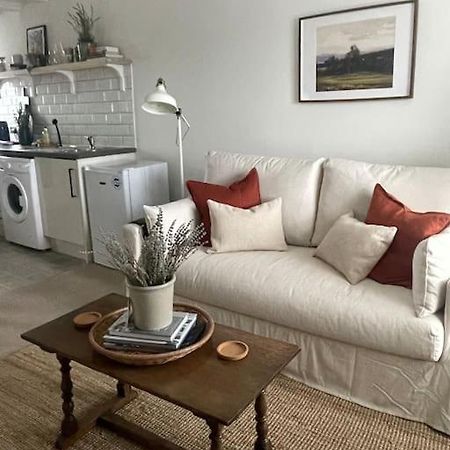 Nestled In Kendal 아파트 외부 사진